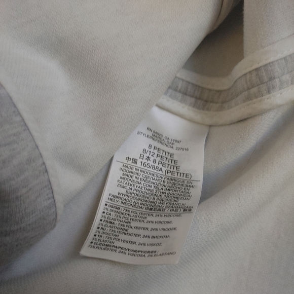 HP! 🎉🎉🎉NWOT Gap Blazer - Picture 7 of 9